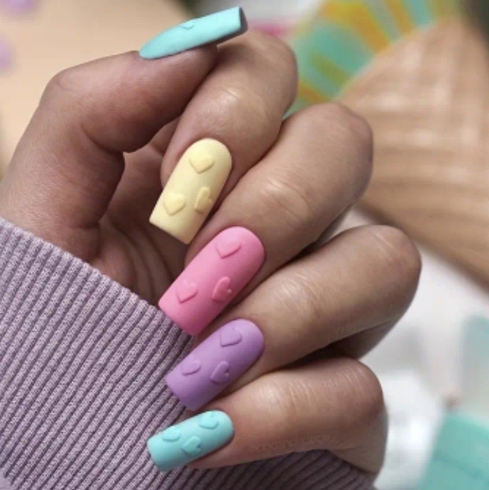 🔥3/$21 Vibrant Embossed Heart Matte Medium Square Press on False nails